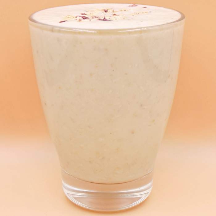 koktajl-bananowy-z-platkami-owsianymi