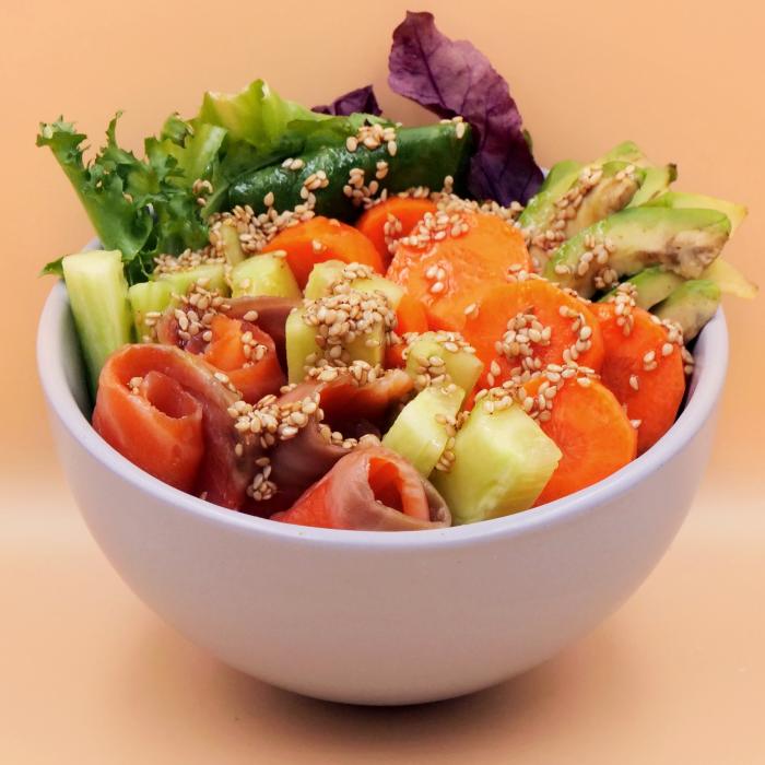 sushi-bowl-w-azjatyckim-stylu